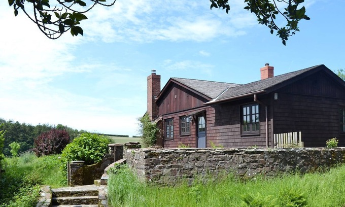 Brayford Cottage | 2 bedroom accommodation in Heasley Mill, near South Molton