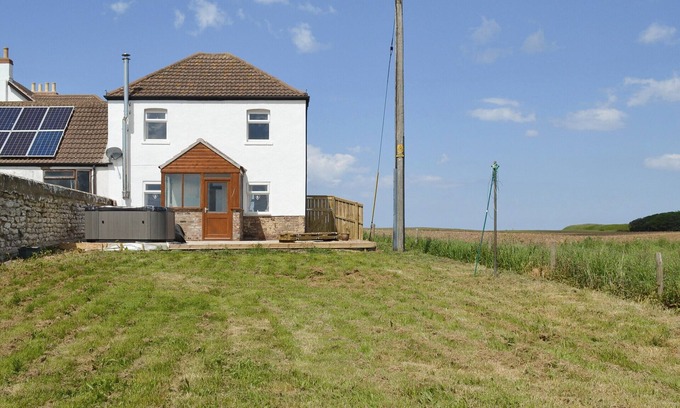Buckton Cottage | 2 bedroom accommodation in Bempton, near Bridlington