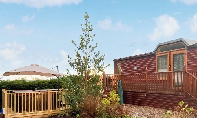 Kinclaven Ski Chalet | 2 bedroom accommodation in Cargill