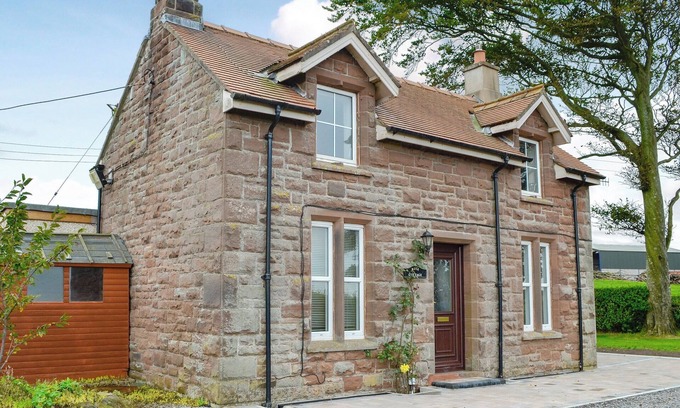 Egremont Cottage | 2 bedroom accommodation in Bigrigg, near Egremont