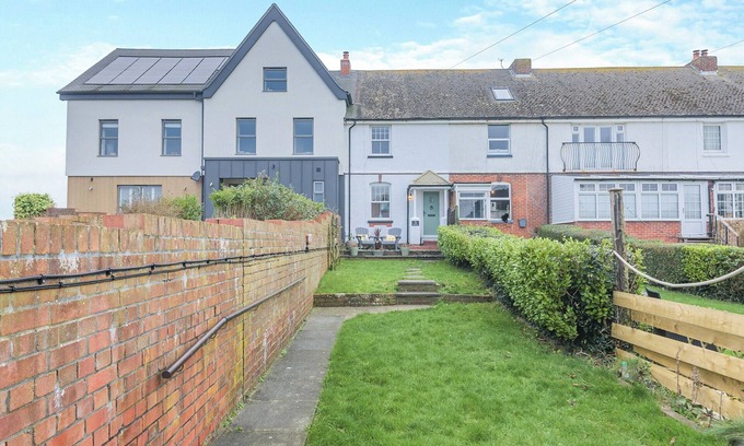 Hill Head Cottage | 2 bedroom accommodation in Fareham