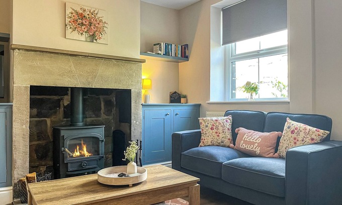 Tansley Cottage | 2 bedroom accommodation in Tansley