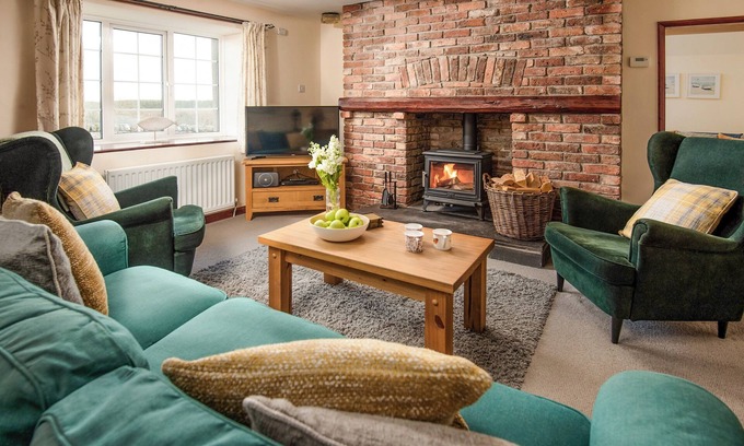 Dunstan Cottage | 2 bedroom accommodation in Dunstan, near Craster