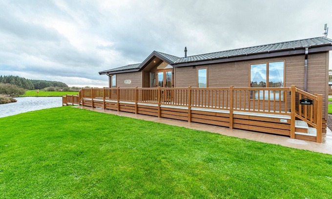 Annan Cabin | 2 bedroom accommodation in Annan