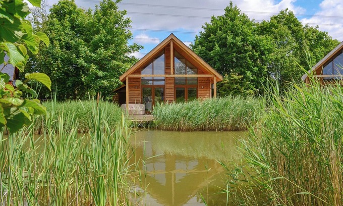 Aubourn Cottage | 2 bedroom accommodation in Thorpe on the Hill, near Lincoln