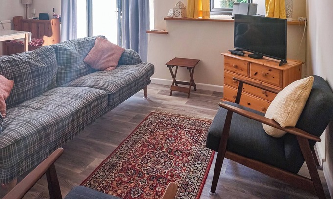 Bicton Cottage | 2 bedroom accommodation in Colaton Raleigh, near Sidmouth