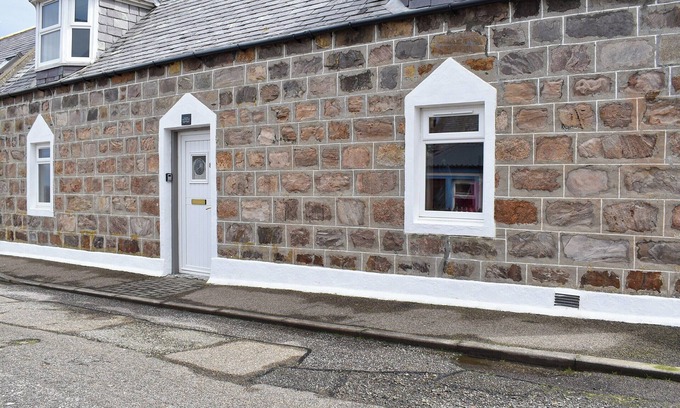 Buckie Cottage | 2 bedroom accommodation in Portknockie, near Buckie