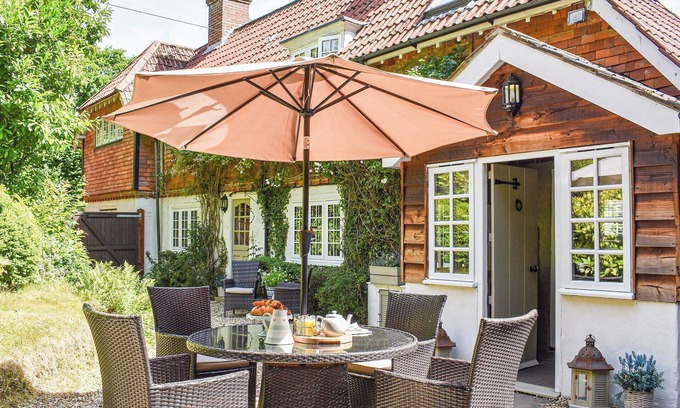 New Forest District Cottage | 2 bedroom accommodation in Burley