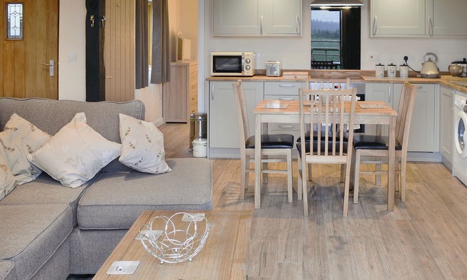 Denton Cottage | 2 bedroom accommodation in Alkham, near Dover