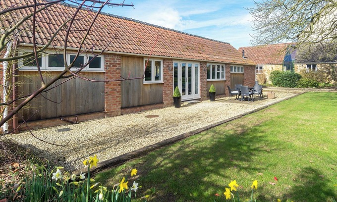 Cam Cottage | 2 bedroom accommodation in Cam, near Dursley