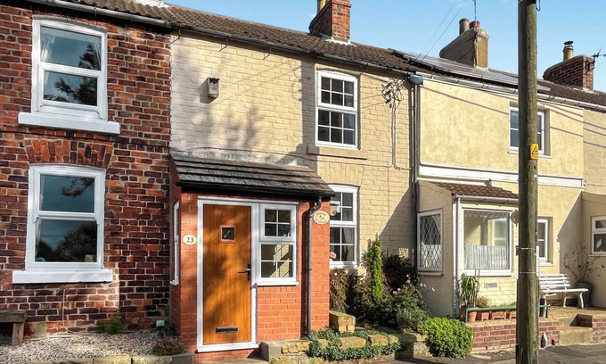 Loftus Cottage | 2 bedroom accommodation in Loftus