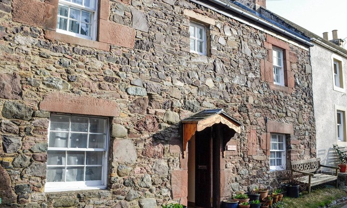 Abernethy Cottage | 2 bedroom accommodation in Perth
