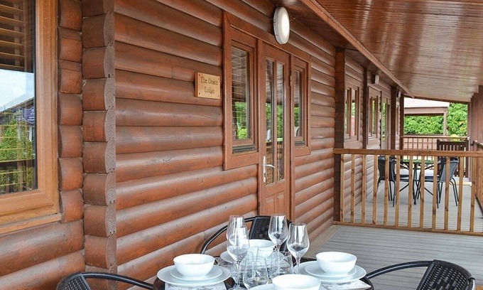 Sawley Ski Chalet | 2 bedroom accommodation in Market Bosworth, near Nuneaton