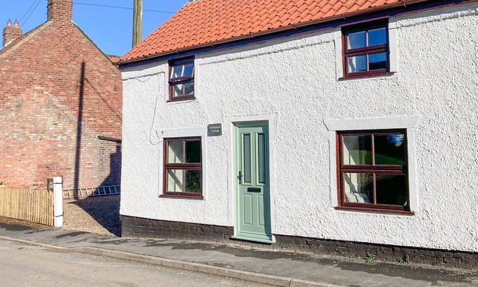 Thwing Cottage | 2 bedroom accommodation in Thwing