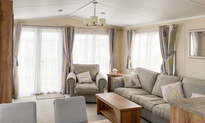 St George House | 2 bedroom accommodation in Towyn