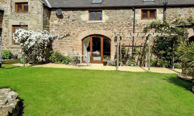 Wooler Cottage | 2 bedroom accommodation in Milfield, near Wooler