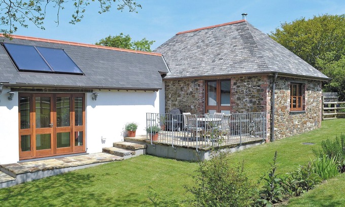 Bude Cottage | 2 bedroom accommodation in Welcombe, near Bude