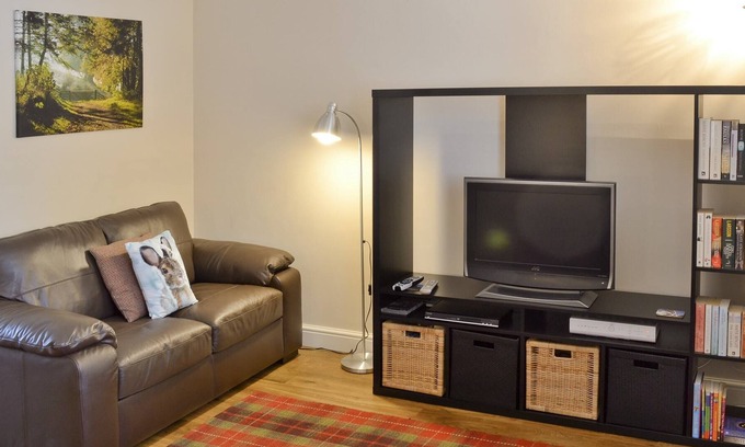 Peel Cottage | 2 bedroom accommodation in Peel