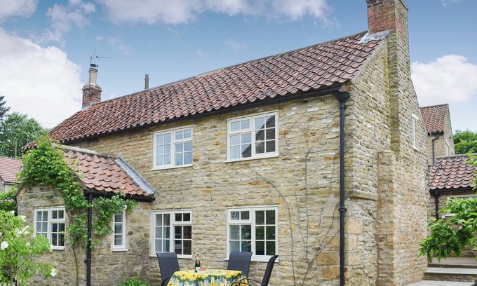 Welburn Cottage | 2 bedroom accommodation in Welburn, near York