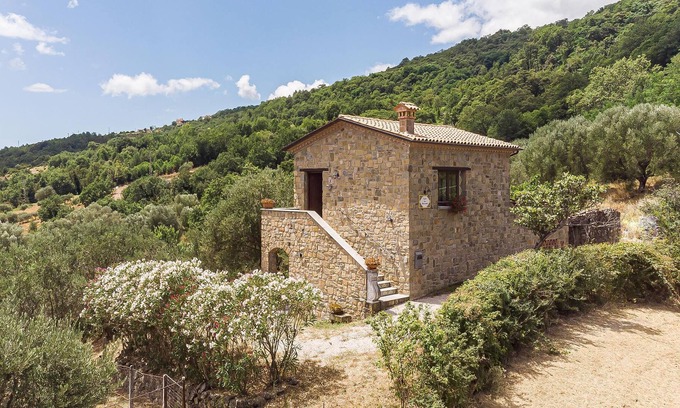 Alfano House | 2 bedroom accommodation in Alfano