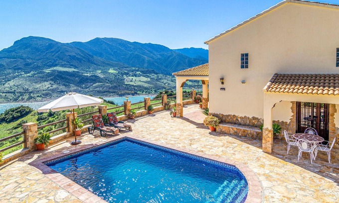 El Gastor House | 2 bedroom amazing home in El Gastor