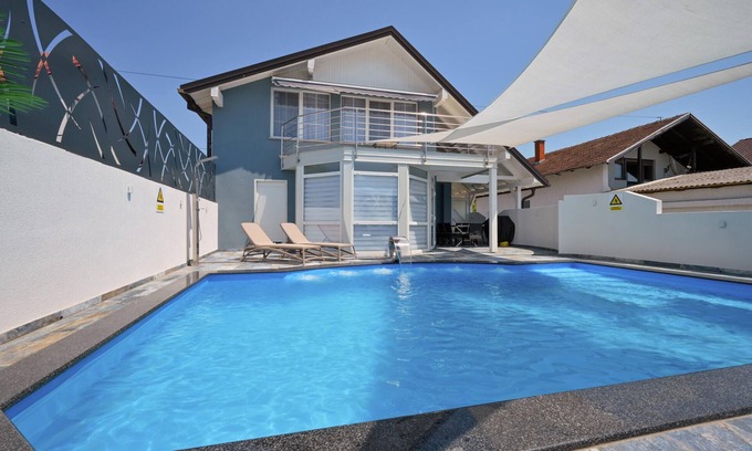 Bjelovar House | 2 bedroom amazing home in Bjelovar