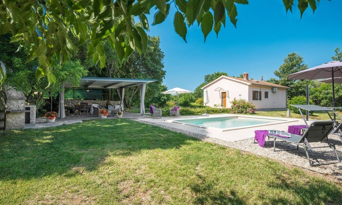 Krmed House | 2 bedroom amazing home in Bale