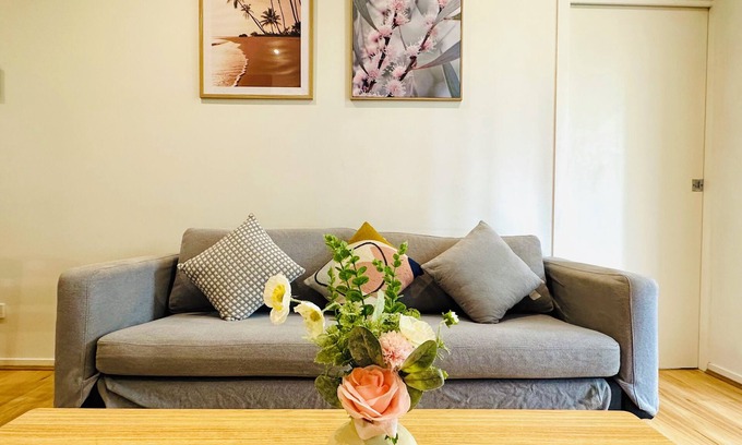Sydney Olympic Park Apartment | 2 Bedroom Apartment close to Olympic Park. Enjoy Waterfront Living