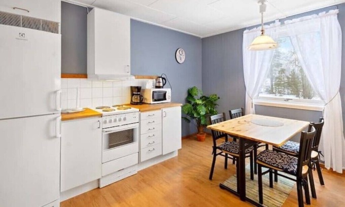 Langtrask Apartment | 2-bedroom apartment - free Wi-Fi and parking -Ap.1n