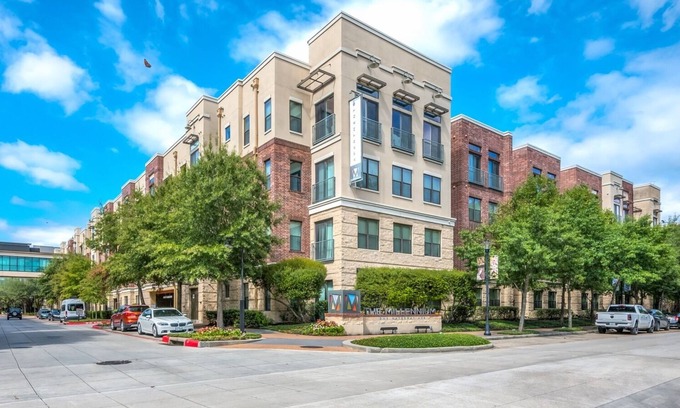The Woodlands Apartment | 2-bedroom apartment near the fantastic Woodlands Waterway