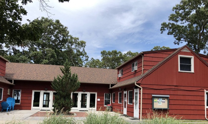 Wading River RV Rental | 2 Bedroom Apartment with Access to LI Sound