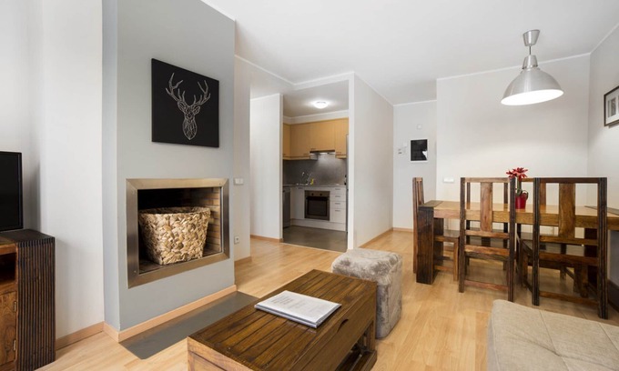 El Tarter Apartment | 2 Bedroom Apartment next to ski slopes. El Tarter. FLOC 45