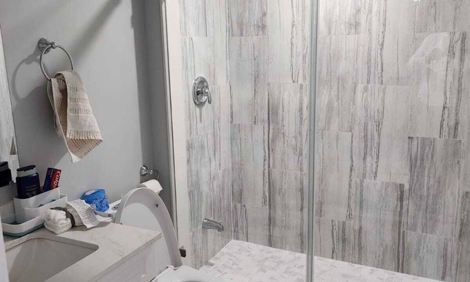 Caledon Apartment | 2 Bedroom Apartment - AnFull space with access to backyard, patio, and firepit