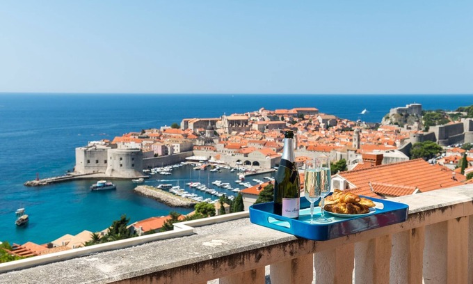 Ploce Apartment | 2 Bedroom apartment with balcony