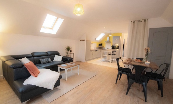 Verberie Apartment | 2 Bedroom Apartment in Verberie