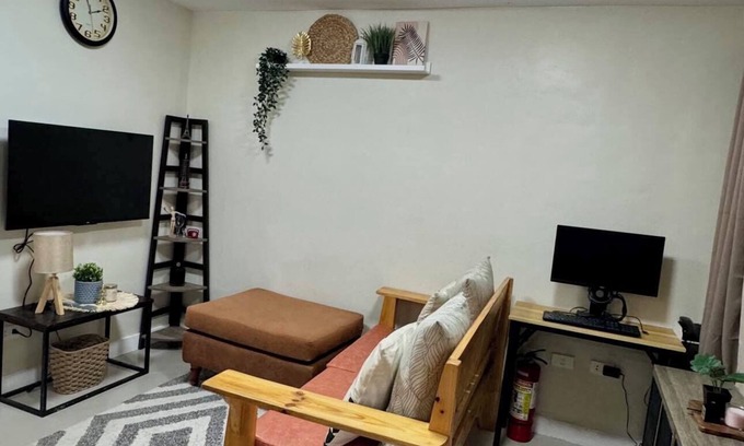 Antipolo Apartment | 2-bedroom apartment in Antipolo with WiFi, AC