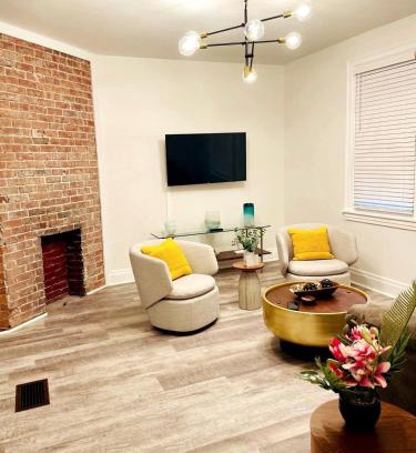 Brighton Heights House | 2 Bedroom Apt - Stylish, Modern, And Convenient!