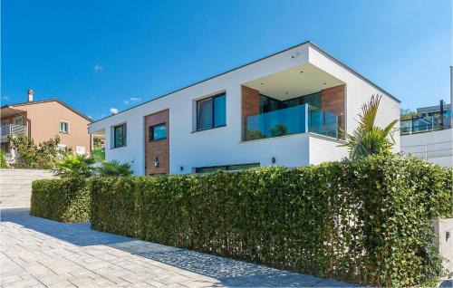 Milcetici Apartment | 2 Bedroom Awesome Apartment In Malinska
