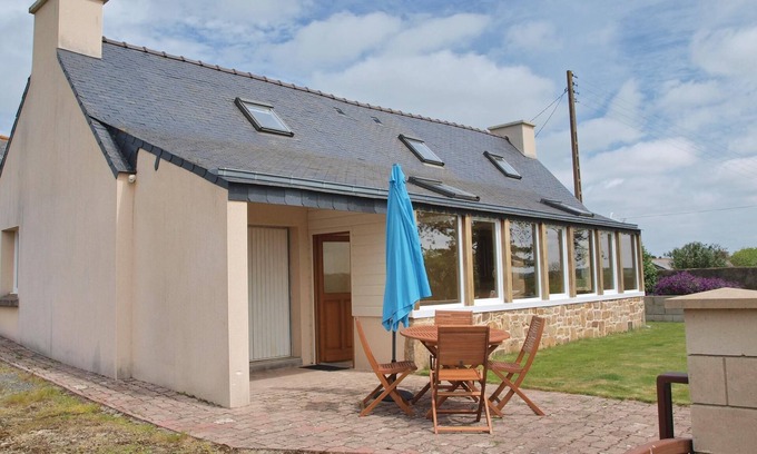 Mantallot House | 2 bedroom awesome home in Mantallot