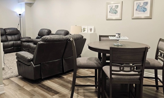 Brampton House | 2 Bedroom Basement Apartment/kitchen/parking/Laundry/Full washroom in Brampton