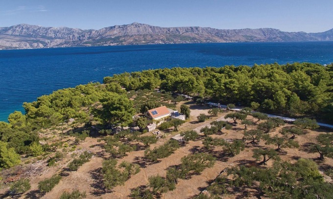 Praznica House | 2 bedroom beautiful home in Postira