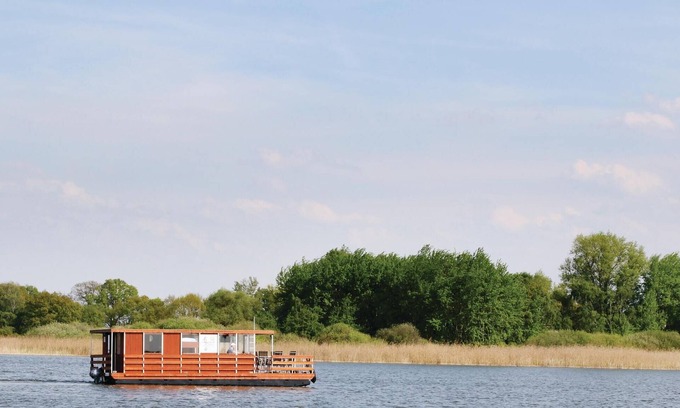 Radewege Boat Rental | 2 bedroom beautiful ship in Radewege