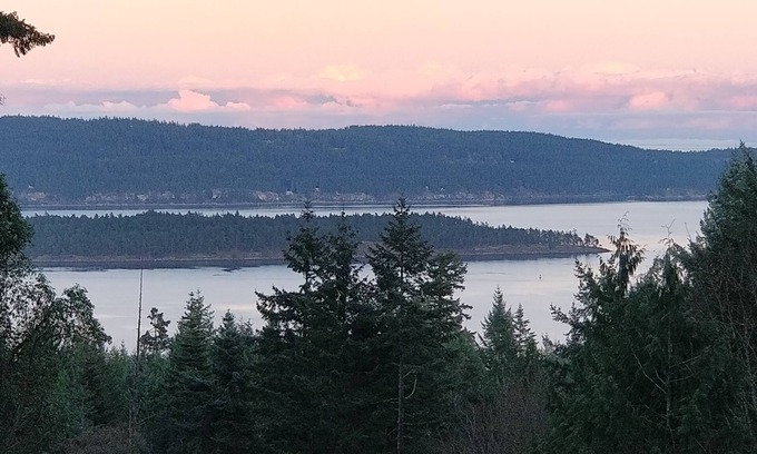 Salt Spring Island House | 2-bedroom cabin with water/mountain view, on quiet street near trails