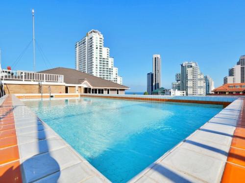Pratumnak Hill Apartment | 2 Bedroom Calm Area, Huge Balcony, Friendly Staff