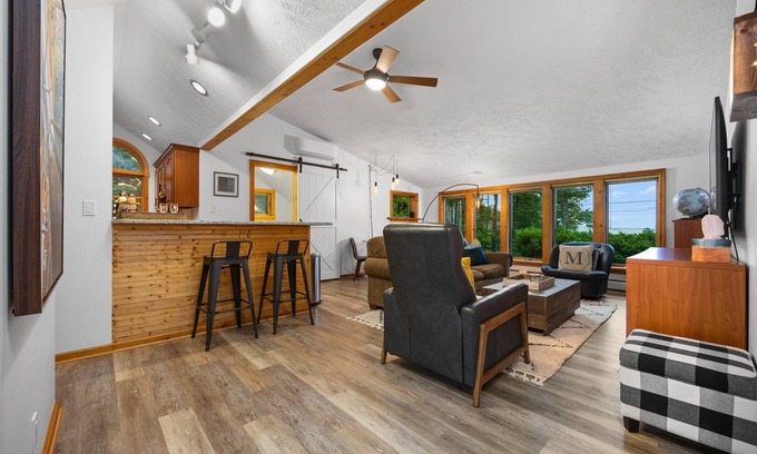 Suttons Bay Apartment | 2 Bedroom Carriage House with view of Suttons Bay