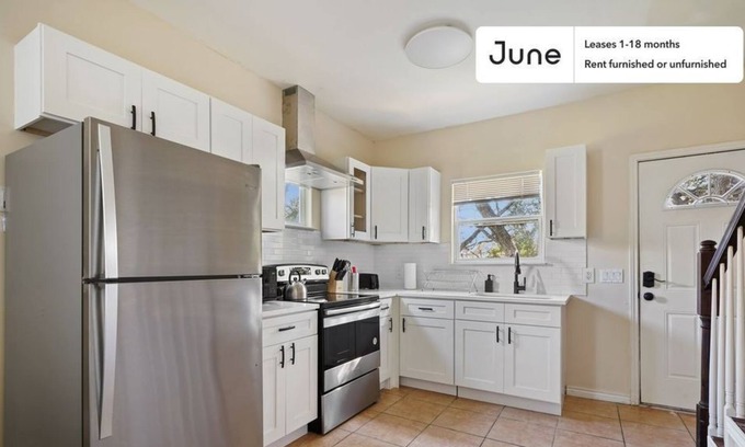 South Manchaca Condo | 2 Bedroom Condo (365854) by Houzlet