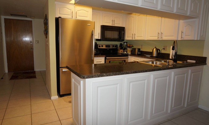 Clewiston Apartment | 2 Bedroom Condo On Lake Okeechobee Bass and Sun Condominium