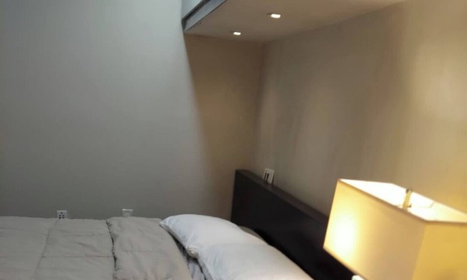 Washington - Guadalupe Condo | 2-bedroom condo with WiFi, AC