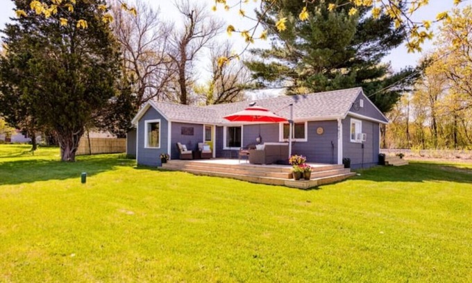 Coloma Cottage | 2 bedroom cottage in coloma