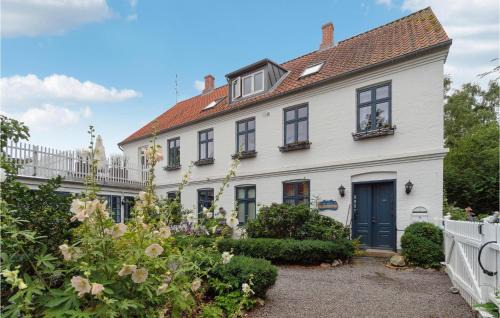 Bolshavn House | 2 Bedroom Cozy Apartment In Svaneke